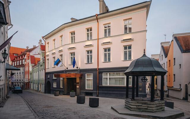 Отель The Burman, принадлежащий Bombay Group.