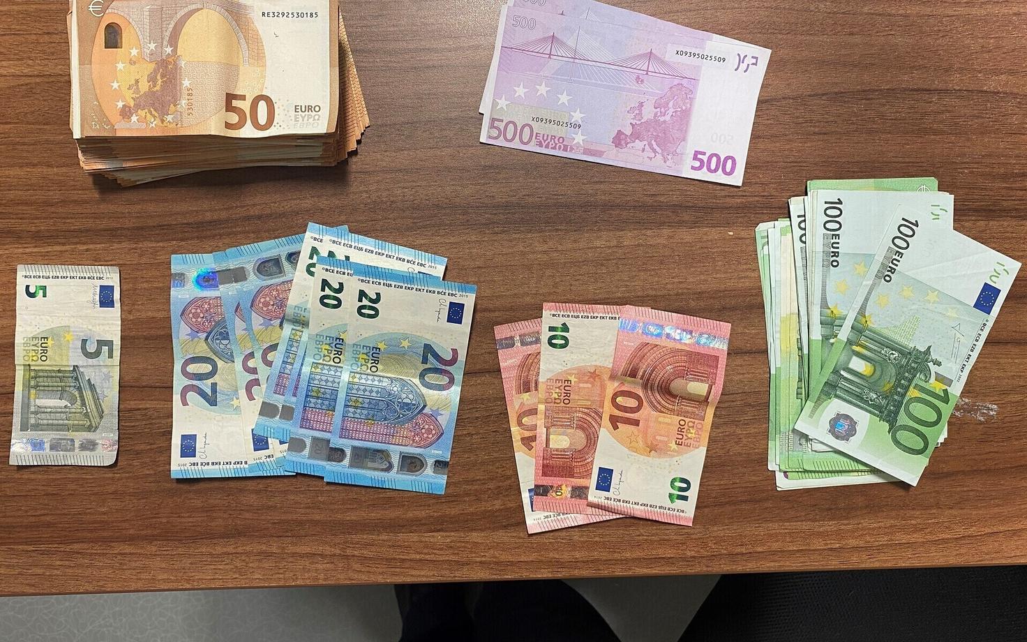 Находки таможенников на границе. Иллюстративная фотография.