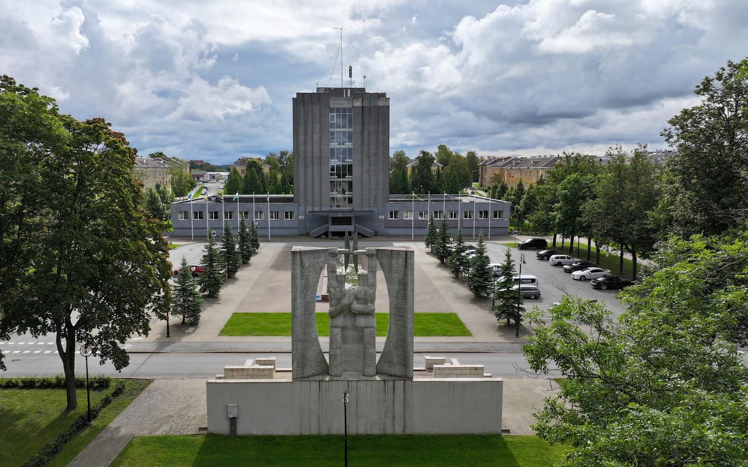 Kohtla-Järve linnavalitsuse hoone.