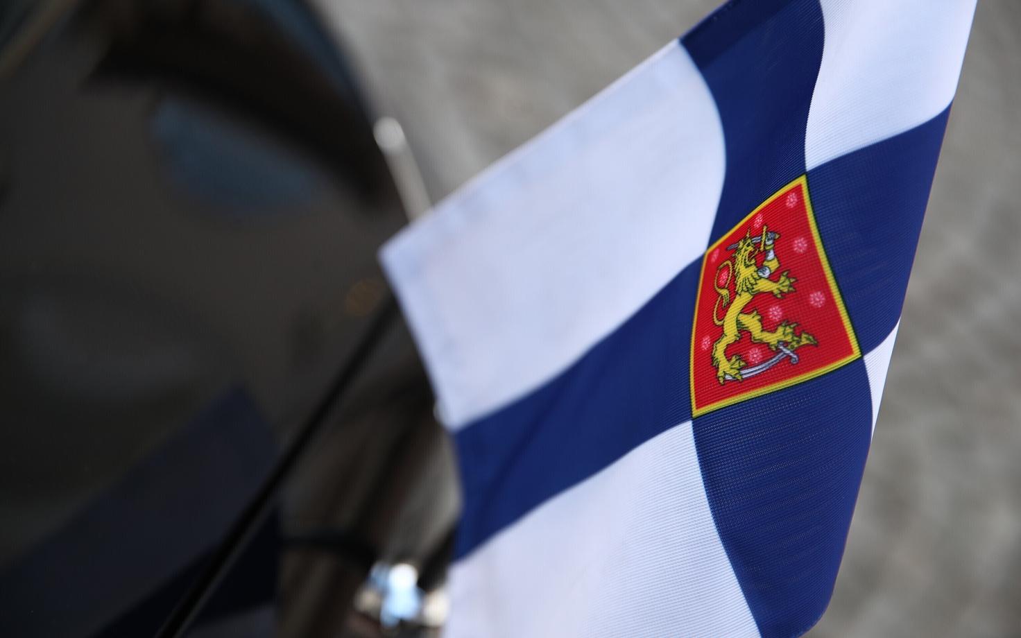 Флаг Финляндии. Иллюстративная фотография.