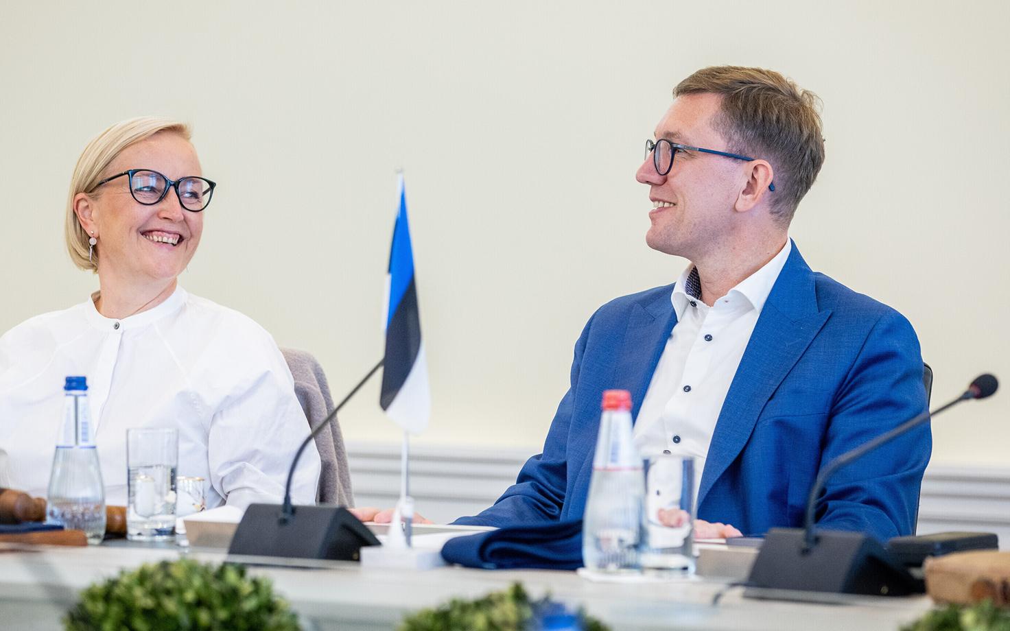 Кристина Каллас и Кристен Михал.