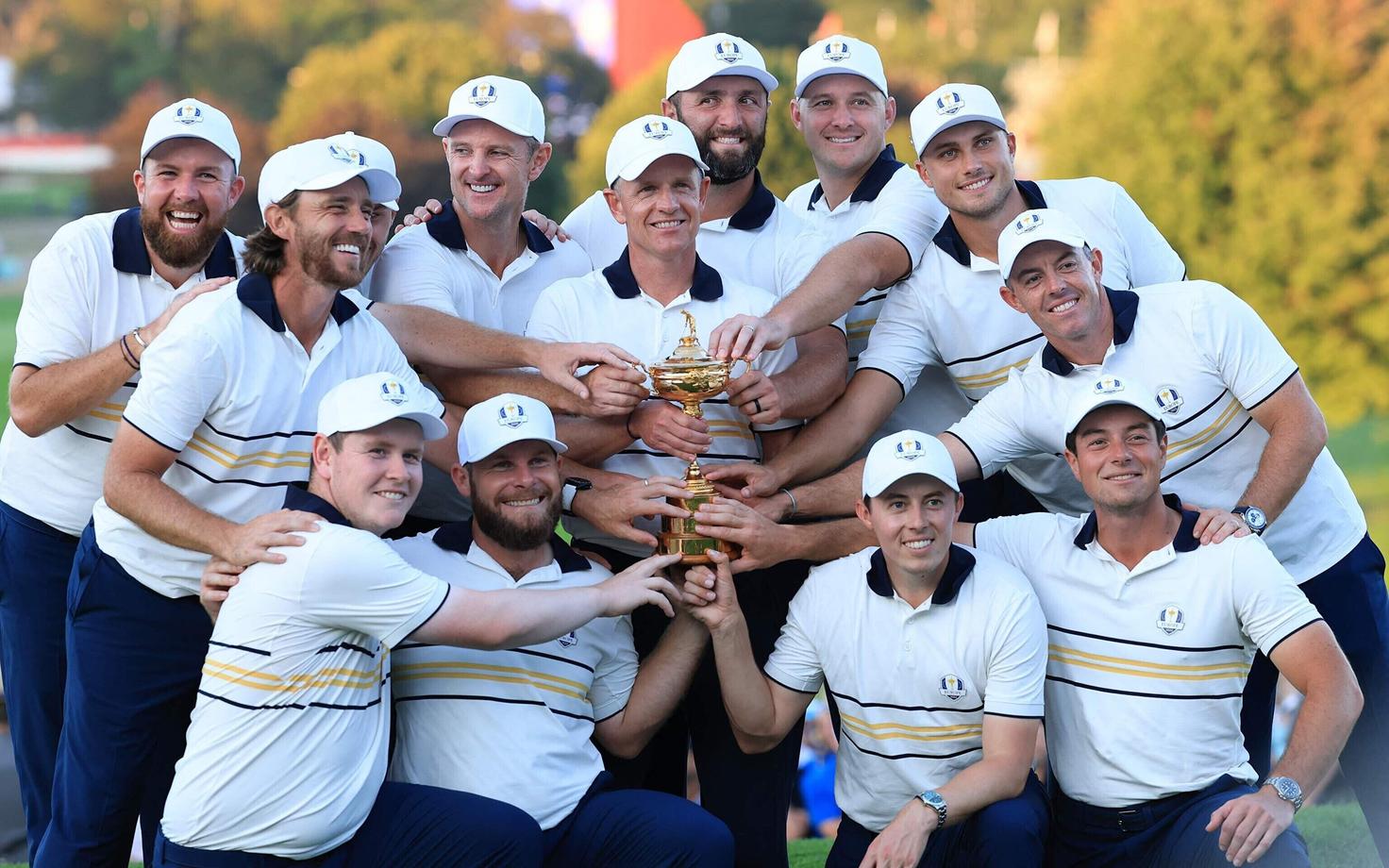 Euroopa koondis võidukarikaga.