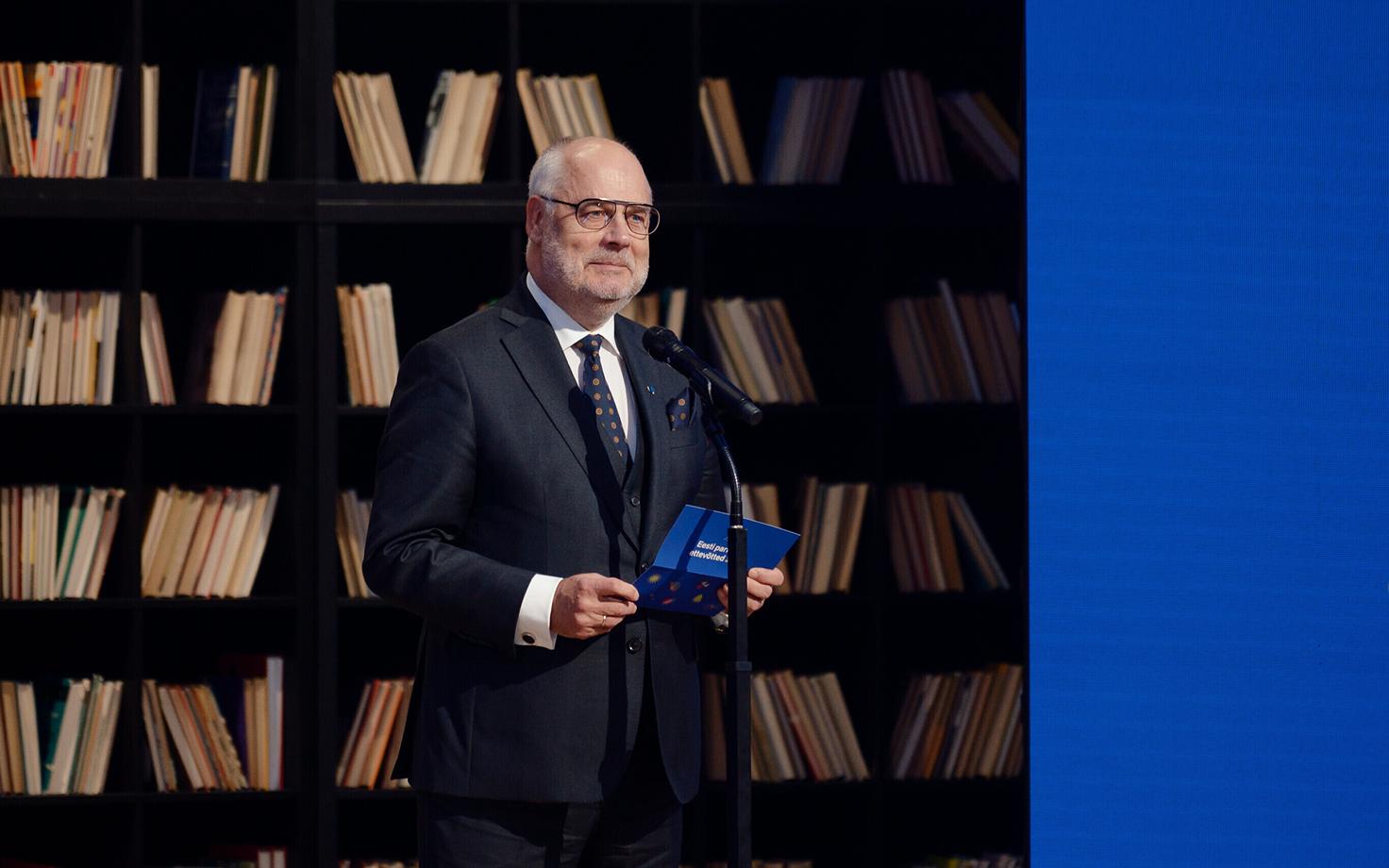 Президент Алар Карис.