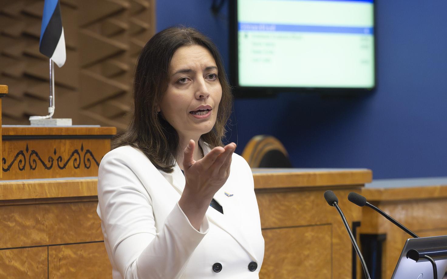 Министр социальных дел Кармен Йоллер.