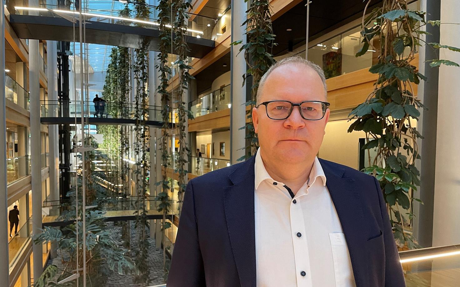 Урмас Паэт.