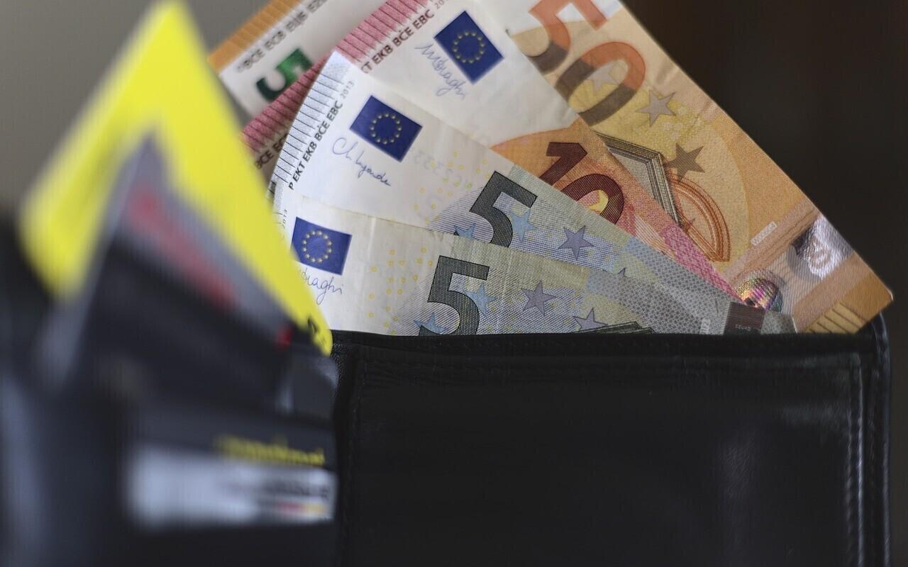 Деньги. Иллюстративное фото.