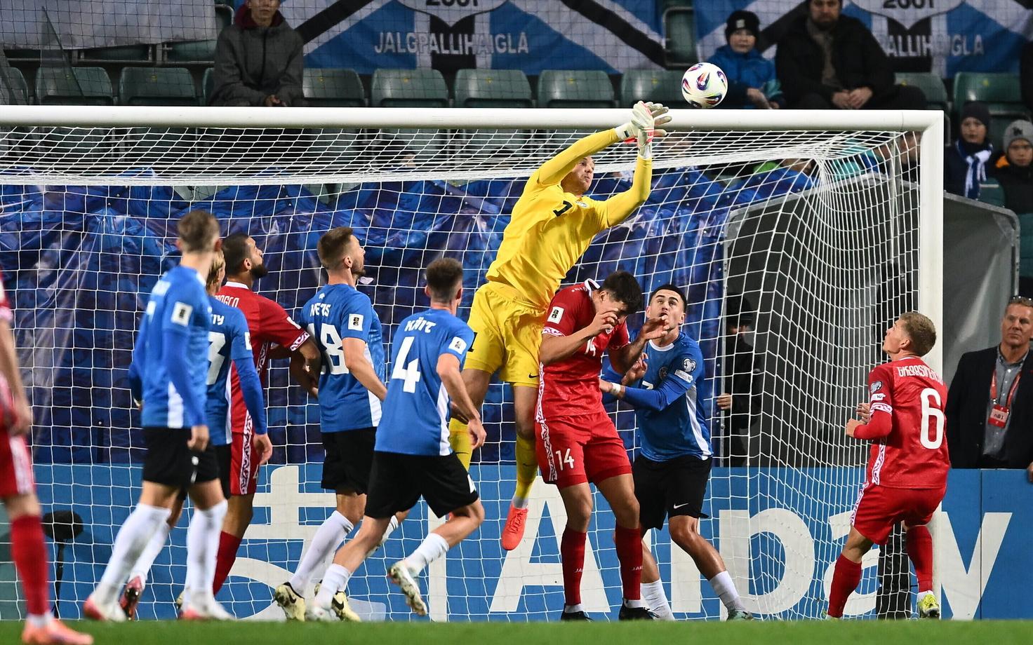 Сборной Эстонии по футболу знакомы как взлеты, так и падения.