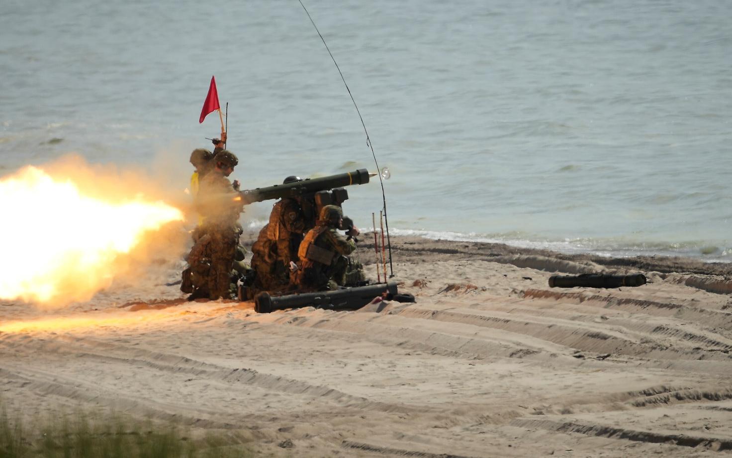 Совместные учения Латвии и Литвы в Юрмалциемсе.