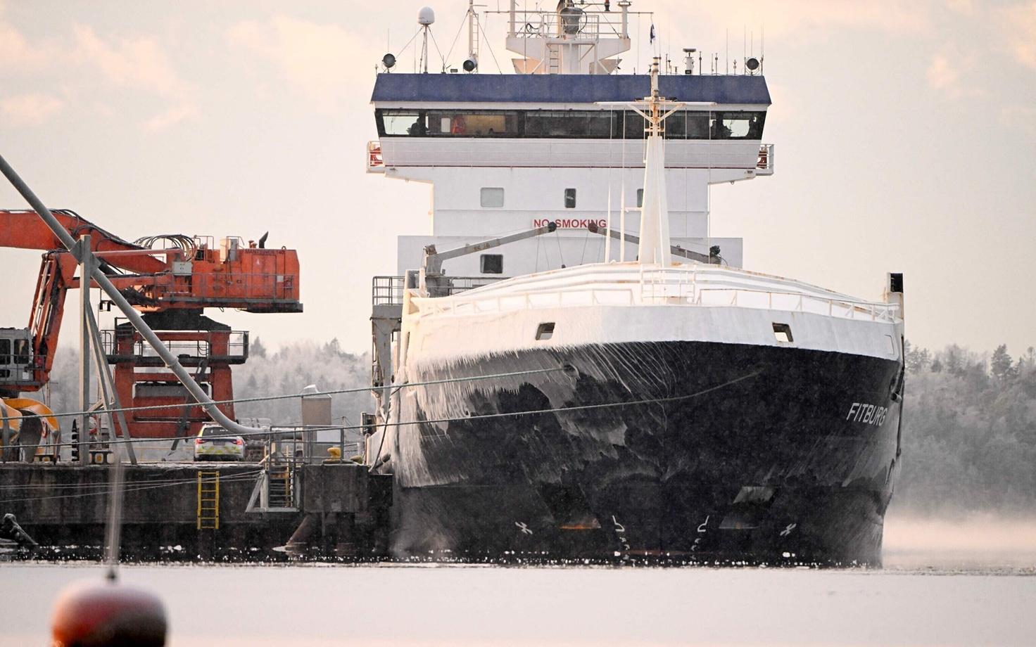 Fitburg в финском порту.