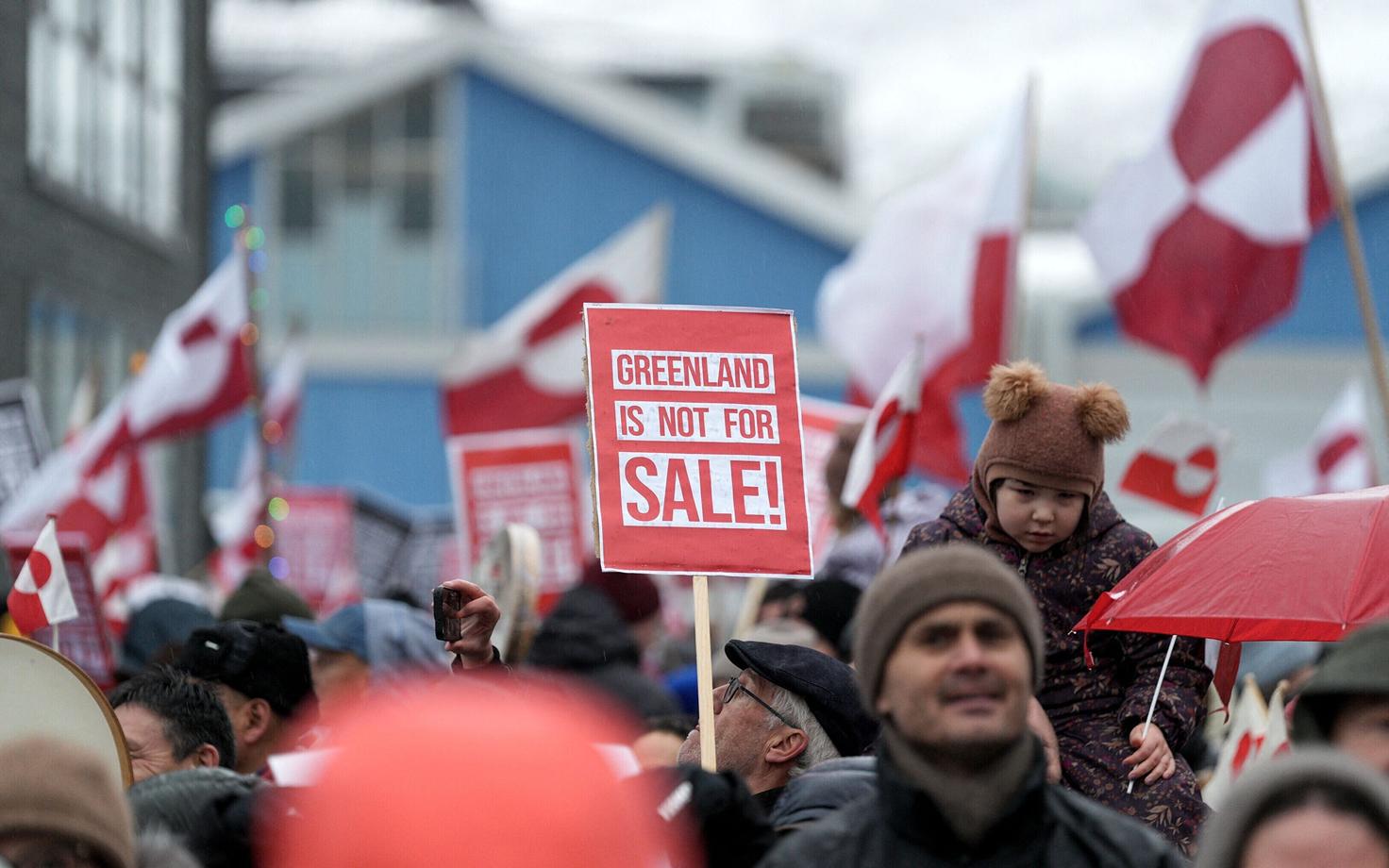 Протесты в Гренландии против планов США установить контроль над островом.