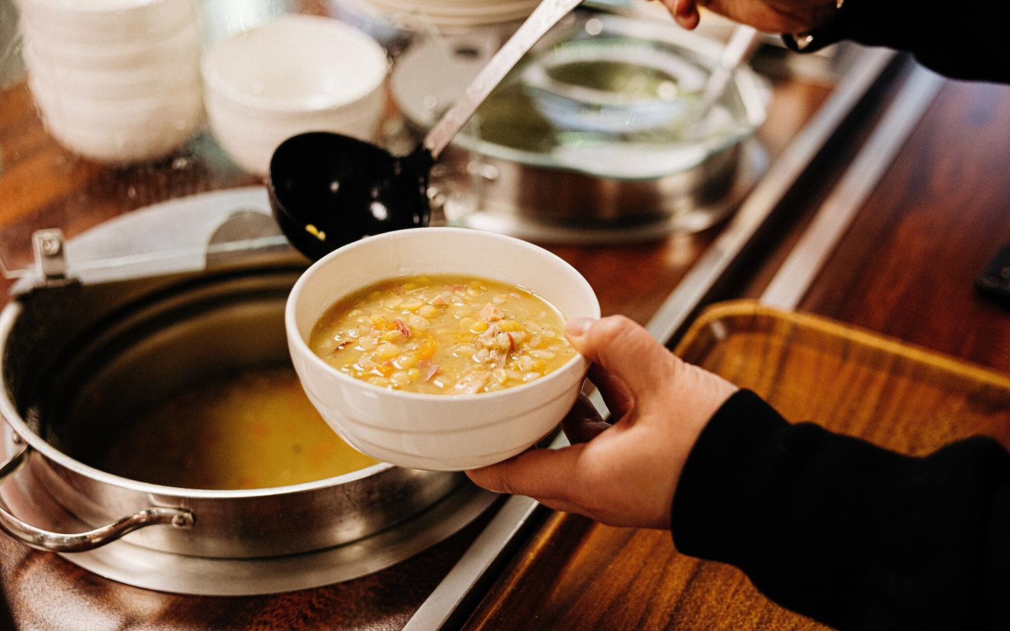 Гороховый суп. Иллюстративное фото.