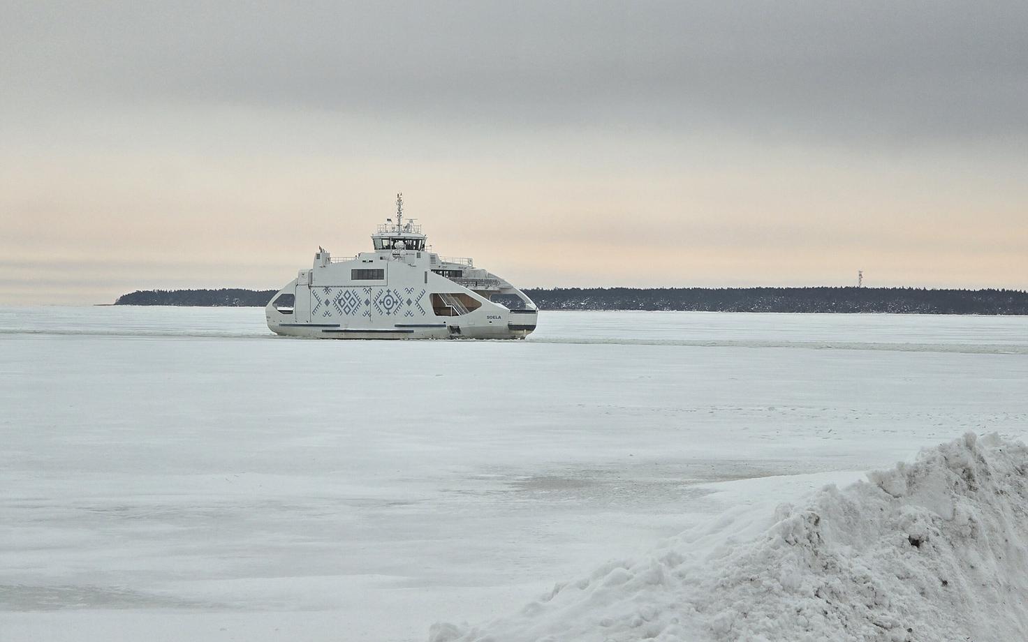 Паром Soela.