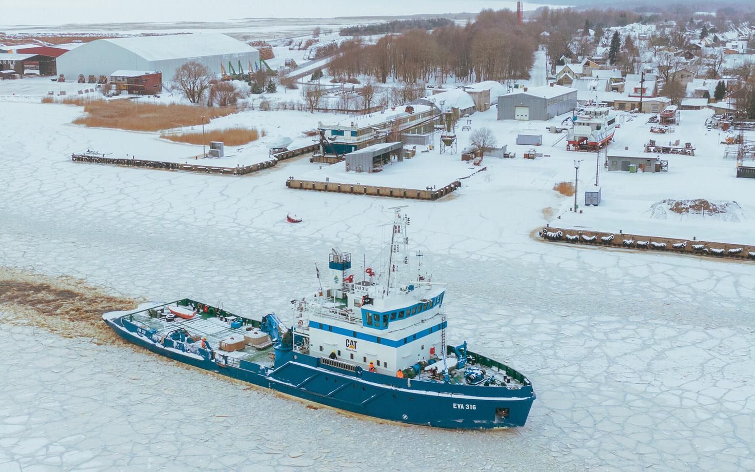 Ледокол EVA-316.