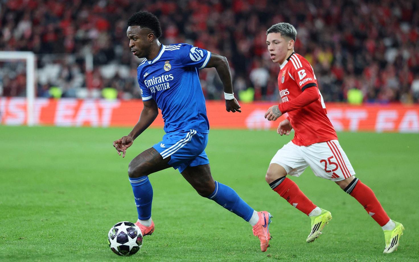 Vinicius Junior ja Gianluca Prestianni.