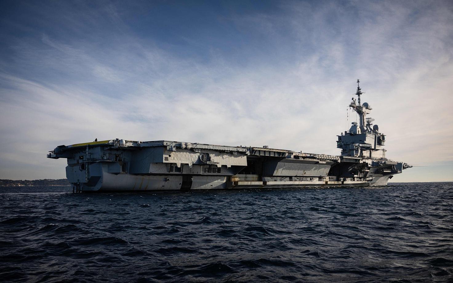 Авианосец Charles de Gaulle.