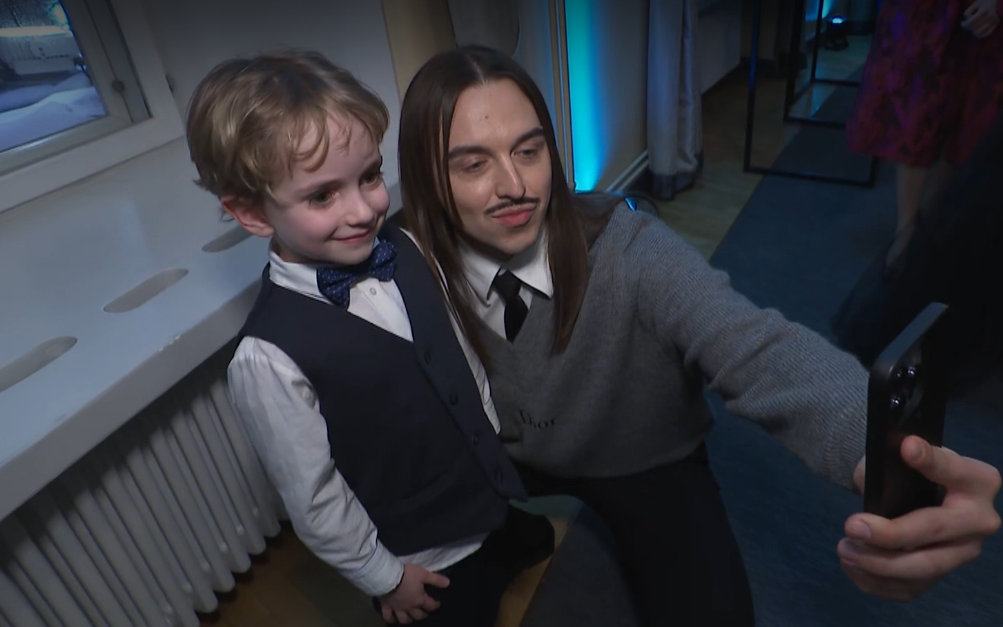 Теодор ван Дейк и Томми Кэш.