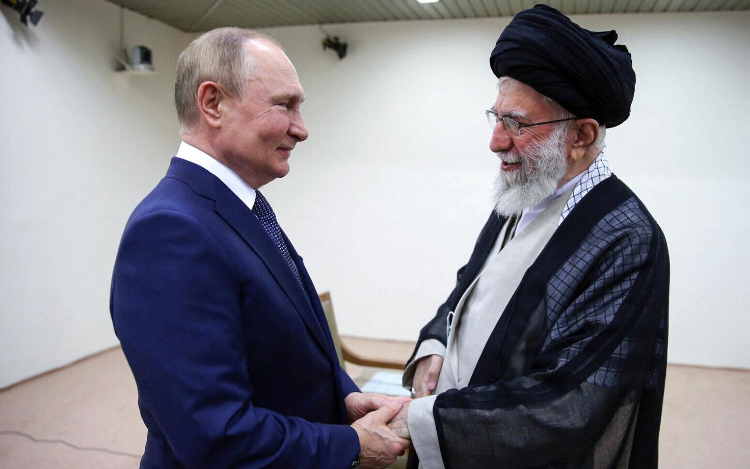 Venemaa president Vladimir Putin oma liitlase ajatolla Ali Khameneiga