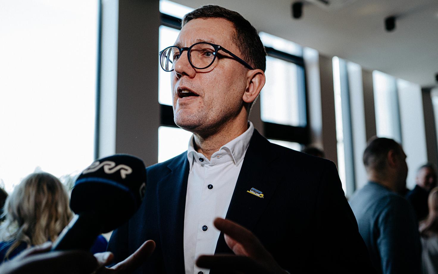 Кристен Михал.