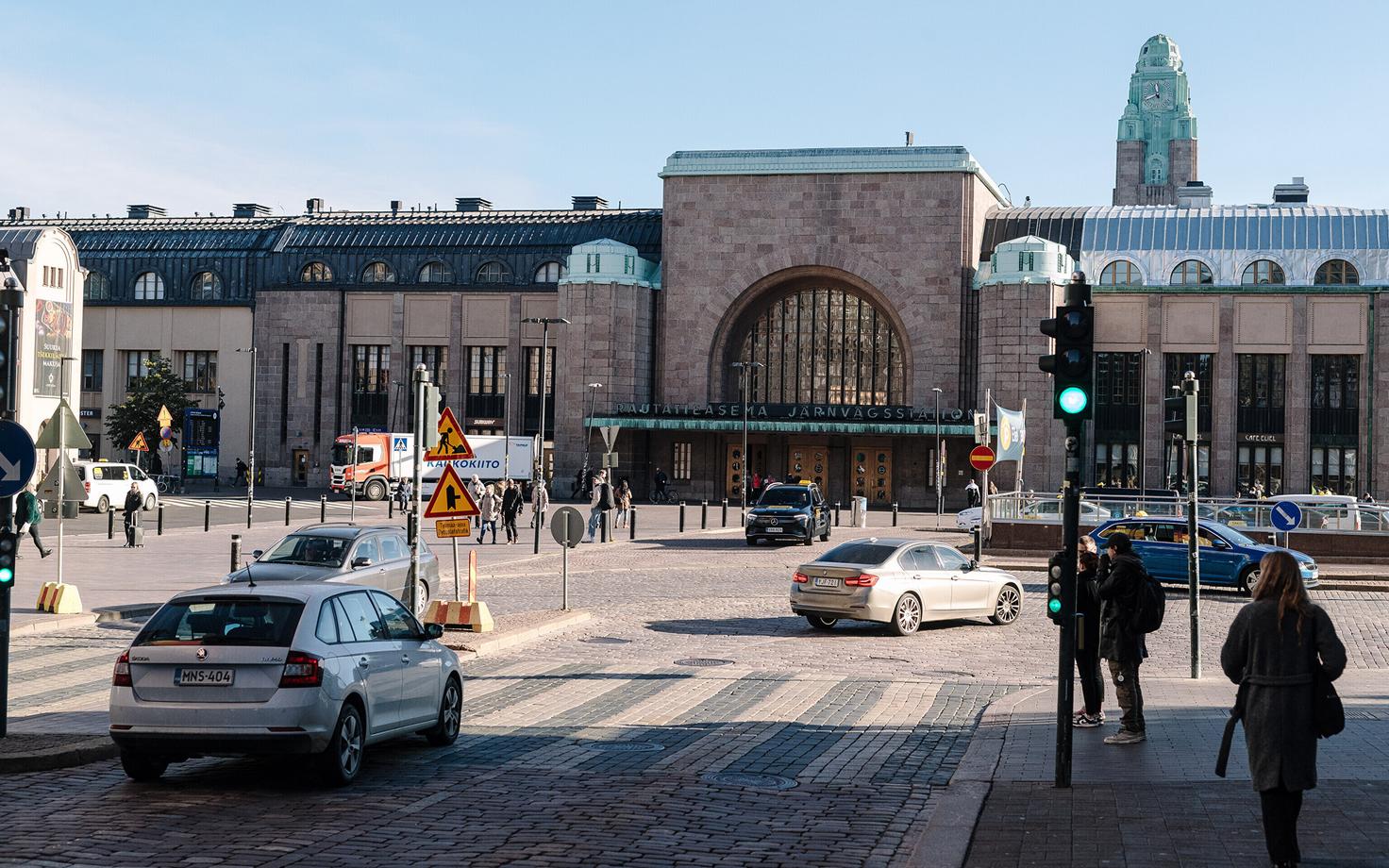 Железнодорожный вокзал в Хельсинки.