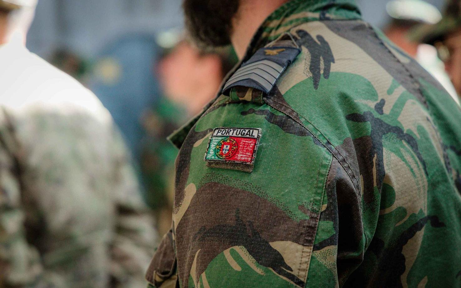 Военнослужащий ВВС Португалии.