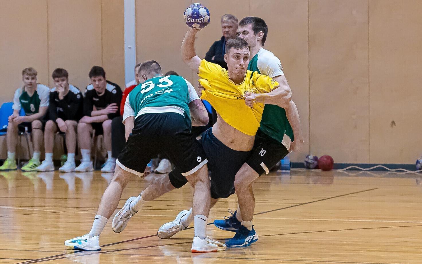 Viljandi (kollases) ja Mistra (rohelises) kohtuvad sel nädalal meistriliigas