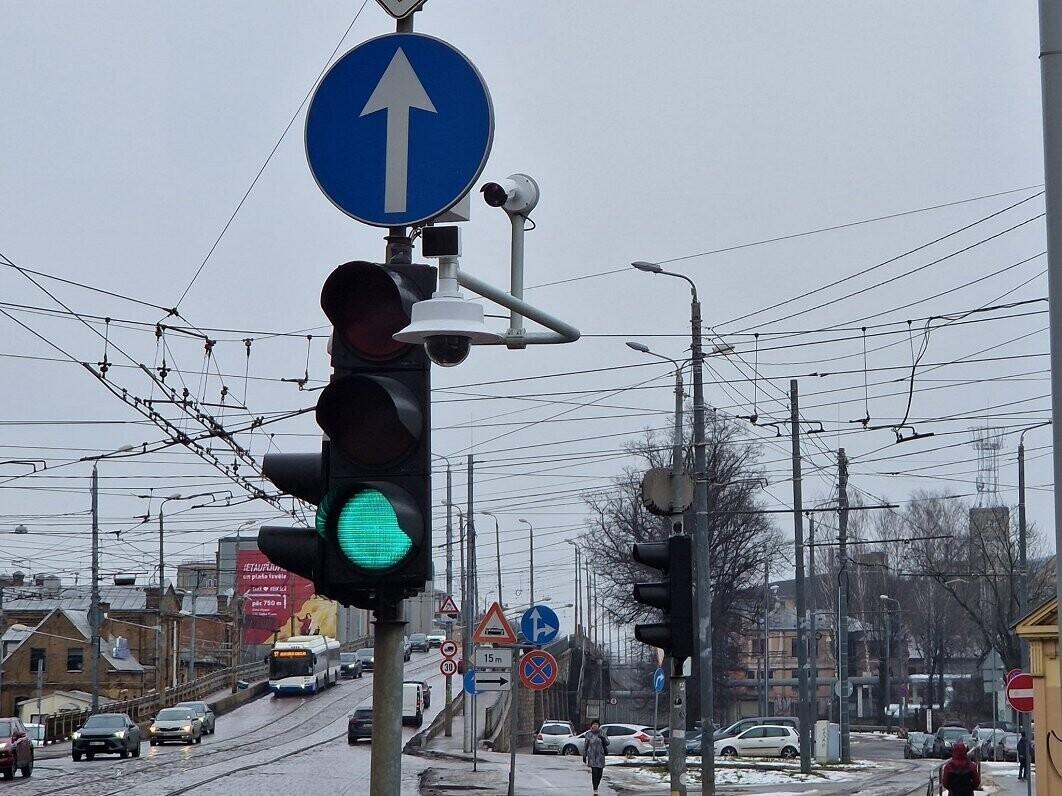 Liikluskaamerad ristmikul Riias.