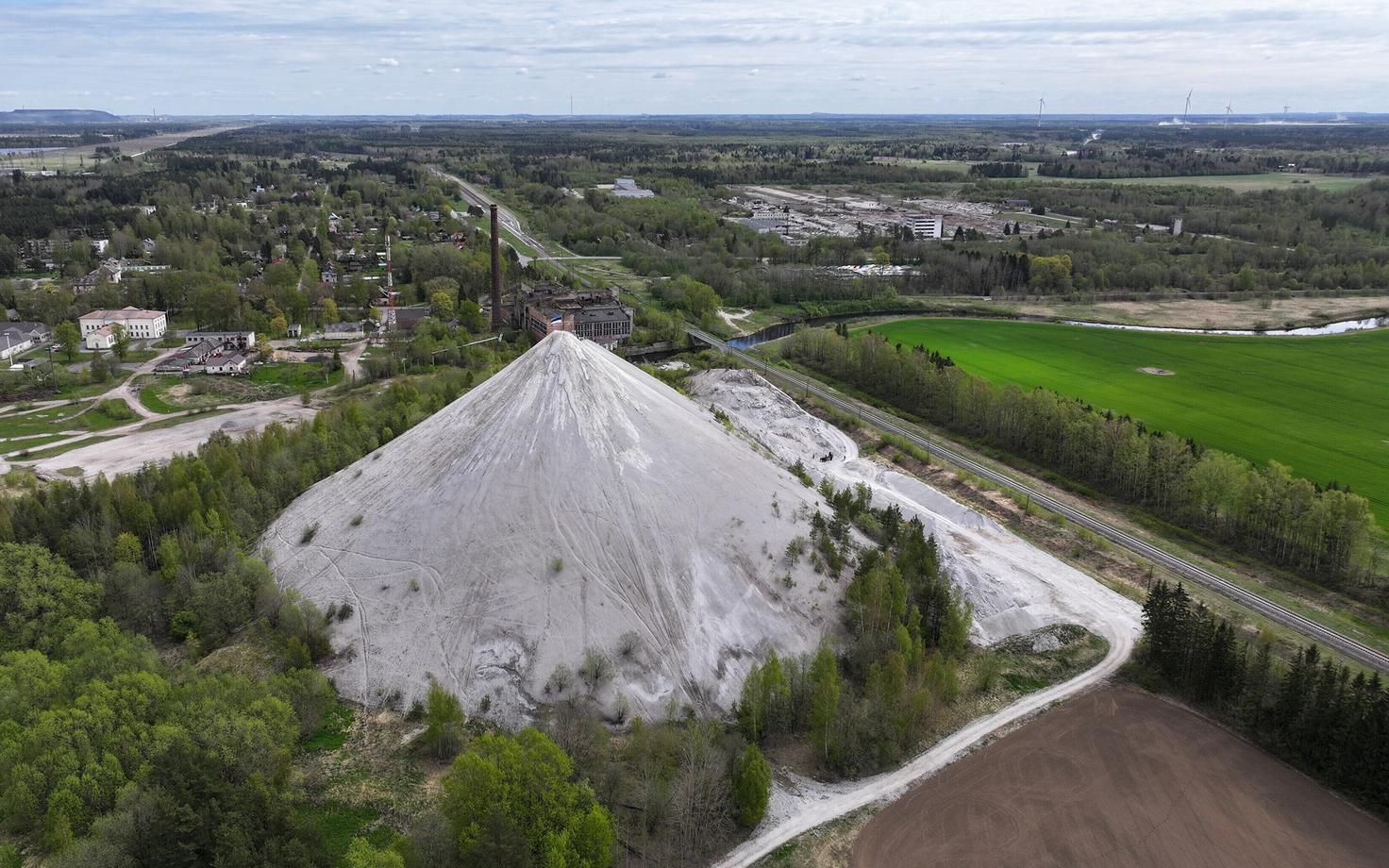 Сланцевая зола.