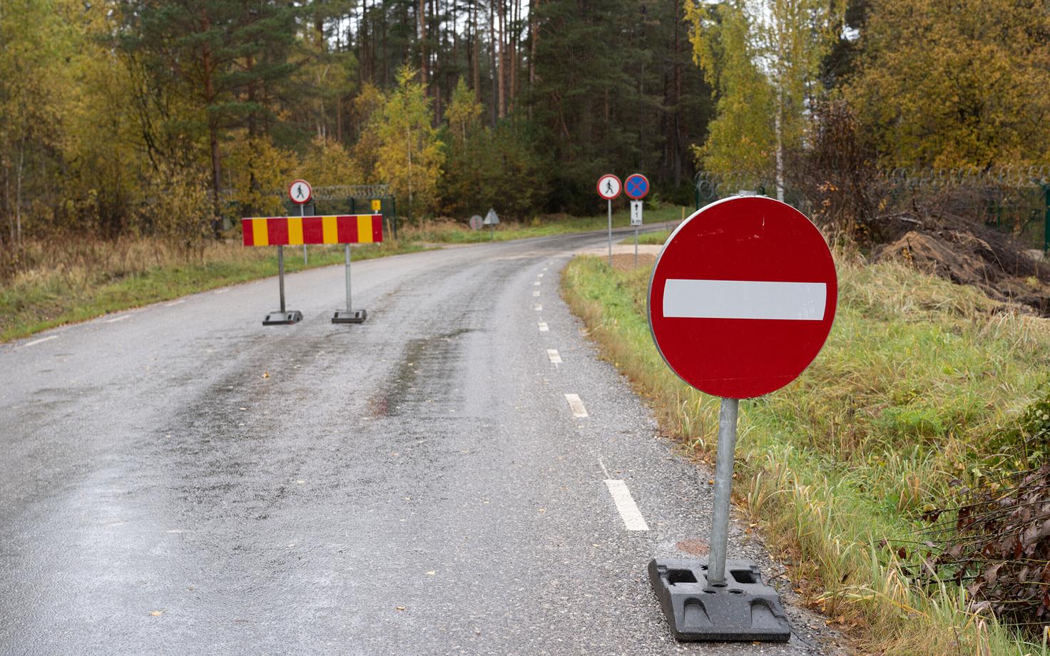 Temporary detour bypassing the Saatse Boot and Russian territory. October 2025.